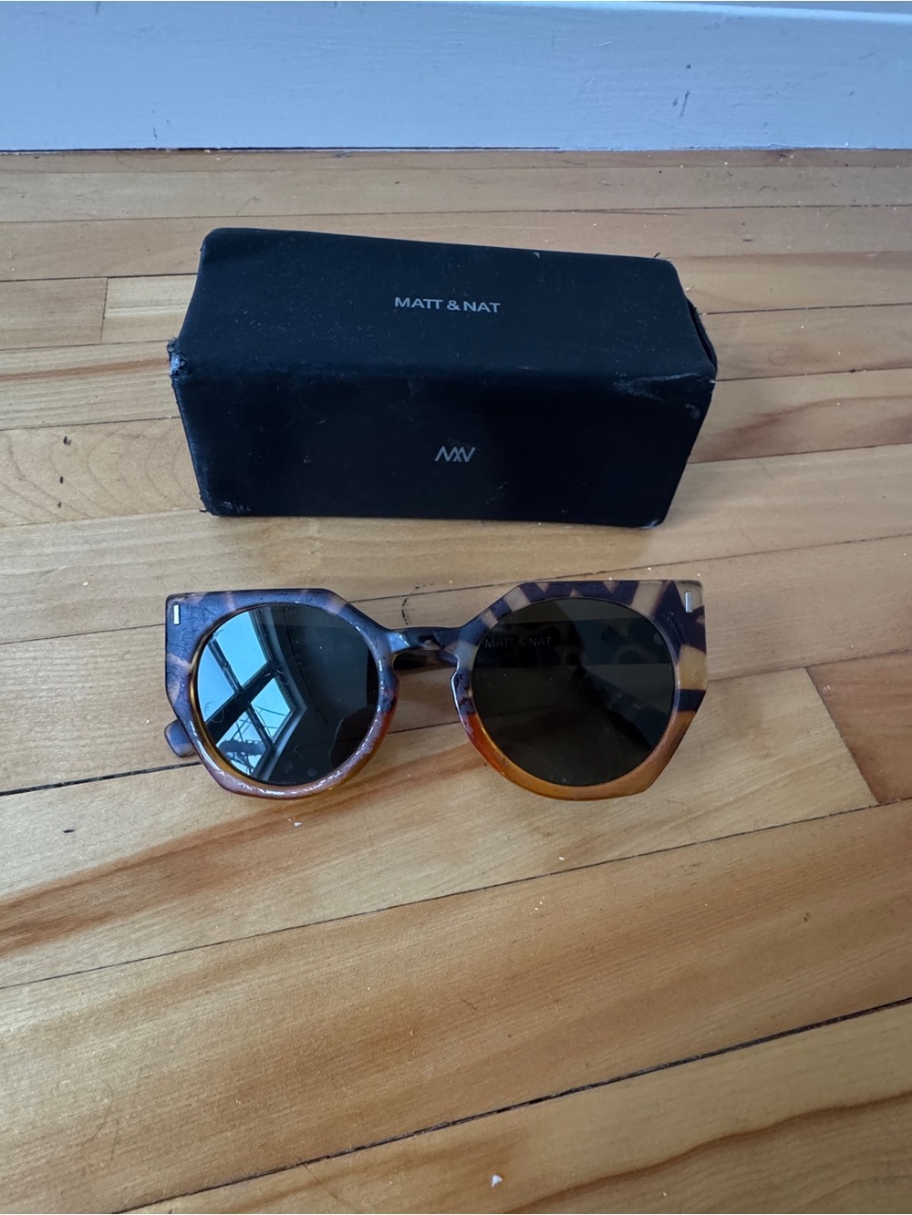 Matt & Nat Tortoiseshell Round-Edge Sunglasses - Brown/Black